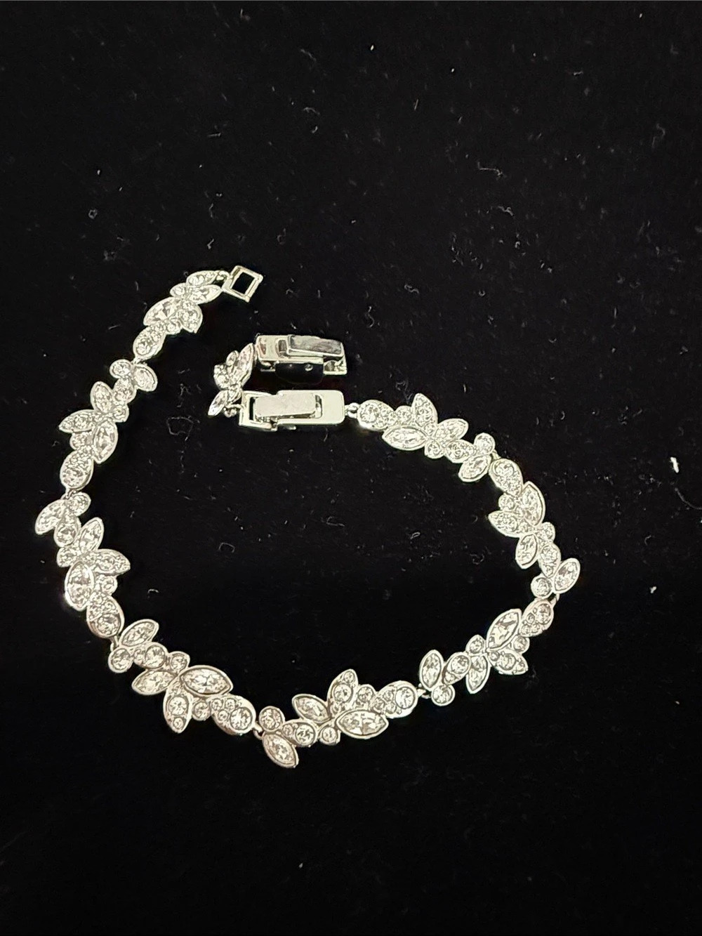 Swarovski Floral Link Bracelet Like New
